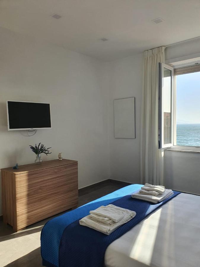 Deviveschi Guest House Castellammare di Stabia Eksteriør billede
